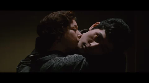 Odd-obsession-★KAGI_UHD.02_28_51_02.静止画053-copy-scaled